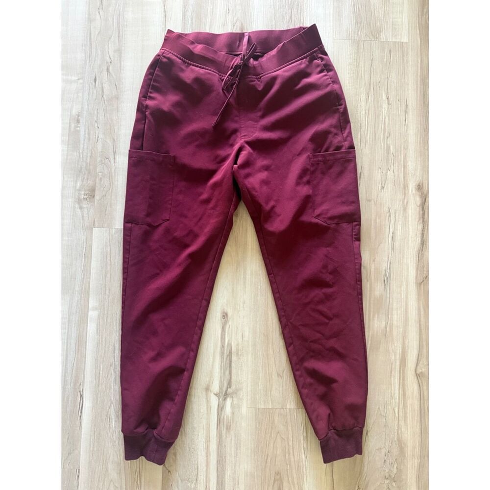Mandala maroon jogger scrub pants